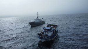 LSG "Corral" realizó procedimiento de fiscalización en altamar LSG "Corral" realizó procedimiento de fiscalización en altamar