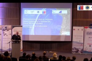 El SHOA expone los avances del SNAM en seminario especializado sobre sismos y tsunamis El SHOA expone los avances del SNAM en seminario especializado sobre sismos y tsunamis