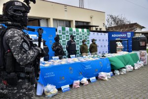 En operativo multiagencial la Armada participa en incautación más grande de éxtasis en Sudamérica En operativo multiagencial la Armada participa en incautación más grande de éxtasis en Sudamérica