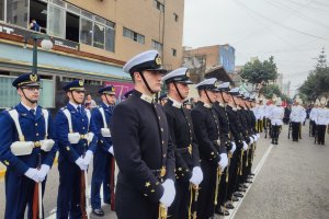 Escuela Naval participa en conmemoración del 202° aniversario de la independencia del Perú