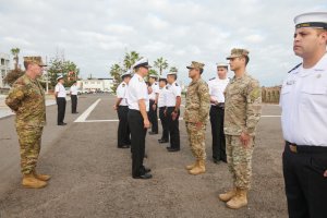 Entregan reconocimiento a servidores navales que finalizaron diplomado de humanidades en la Cuarta Zona Naval Entregan reconocimiento a servidores navales que finalizaron diplomado de humanidades en la Cuarta Zona Naval