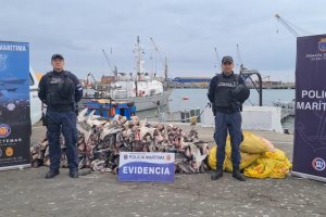 Cuarta Zona Naval captura embarcación extranjera que realizaba faenas extractivas dentro de la Zona Económica Exclusiva Cuarta Zona Naval captura embarcación extranjera que realizaba faenas extractivas dentro de la Zona Económica Exclusiva
