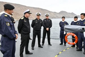 Comandante en Jefe de la Armada efectuó revista inspectiva en la Cuarta Zona Naval