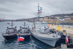 Las Armadas de Chile y Argentina inician ejercicio combinado “Viekaren”