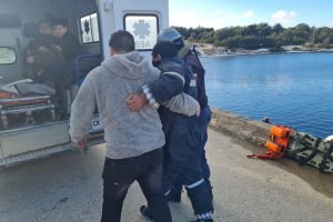 Armada desplegó operativo de búsqueda y salvamento marítimo en sector de Punta Kelp Armada desplegó operativo de búsqueda y salvamento marítimo en sector de Punta Kelp
