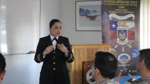 Oficial de la Gobernación Marítima de Punta Arenas expuso el sistema SAR a operadores de la FACH