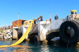Autoridad Marítima realizó ejercicio de Combate a la Contaminación en la bahía de Quintero