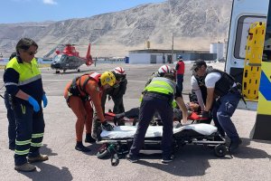 En Helicóptero Naval evacuan a tripulante desde embarcación pesquera En Helicóptero Naval evacuan a tripulante desde embarcación pesquera