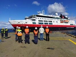 Primer crucero de la temporada 2023-2024 llegó a Puerto Natales Primer crucero de la temporada 2023-2024 llegó a Puerto Natales