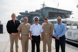 Comandante de Operaciones Navales visita al SS-22 “Carrera” en ejercicio DESI 2023