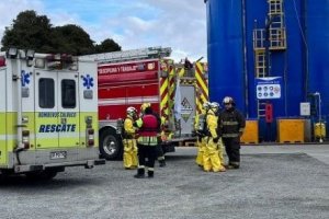 Capitanía de Puerto de Calbuco realiza simulacro de emergencia por inhalación de ácido sulfhídrico Capitanía de Puerto de Calbuco realiza simulacro de emergencia por inhalación de ácido sulfhídrico