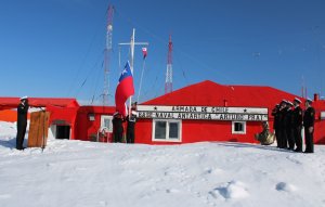 Base Naval Antártica “Arturo Prat” conmemoró el 83º Aniversario de la delimitación del Territorio Antártico Chileno Base Naval Antártica “Arturo Prat” conmemoró el 83º Aniversario de la delimitación del Territorio Antártico Chileno