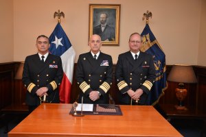 Ceremonia de cambio de mando de la Dirección General de los Servicios de la Armada