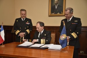 Cambio de Mando de la Comandancia en Jefe de la Primera Zona Naval Cambio de Mando de la Comandancia en Jefe de la Primera Zona Naval