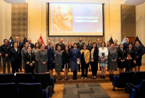 Funcionarias de la Armada son distinguidas en el Día Nacional de la Cantinera por su contribución a la Defensa Nacional Funcionarias de la Armada son distinguidas en el Día Nacional de la Cantinera por su contribución a la Defensa Nacional