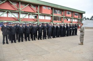 Servidores navales finalizan curso de instructor militar en el Centro de Entrenamiento Básico del Cuerpo de Infantería de Marina