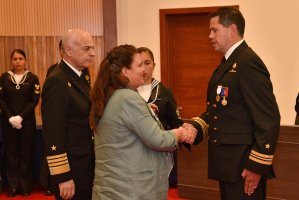 Ministra de Defensa presidió graduación del Curso de Estado Mayor impartido por la Academia de Guerra Naval Ministra de Defensa presidió graduación del Curso de Estado Mayor impartido por la Academia de Guerra Naval