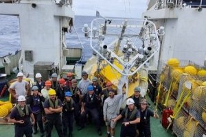 Personal del SHOA asiste en el fondeo de boya STRATUS 22 en apoyo a la WHOI Personal del SHOA asiste en el fondeo de boya STRATUS 22 en apoyo a la WHOI
