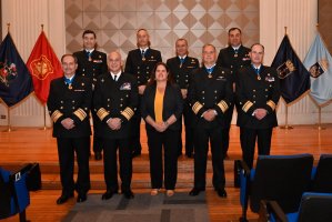 Ministra de Defensa entrega condecoración a Oficiales Generales que se acogen a retiro