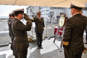 Conmemoran 50 años del izamiento del pabellón nacional de la PFG "Almirante Condell"