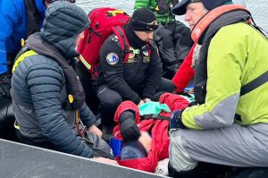 Armada de Chile apoyó evacuación médica de turista extranjero en Territorio Chileno Antártico