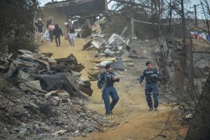 Personal de Fuerzas Armadas refuerza seguridad en sectores afectados por los incendios Personal de Fuerzas Armadas refuerza seguridad en sectores afectados por los incendios