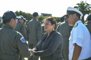 Ministra de Defensa agradeció a los Aviadores Navales por su despliegue durante la emergencia por los incendios de la región de Valparaíso Ministra de Defensa agradeció a los Aviadores Navales por su despliegue durante la emergencia por los incendios de la región de Valparaíso