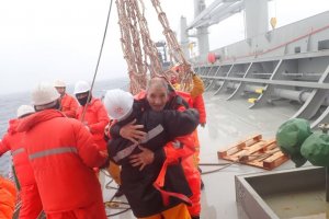 Armada de Chile coordina con éxito salvamento en área oceánica de Cabo de Hornos