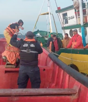 Encuentran con vida a los dos pescadores desaparecidos en isla Santa María Encuentran con vida a los dos pescadores desaparecidos en isla Santa María