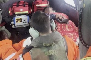 Armada apoyó aeroevacuación médica de urgencias desde Isla Talcán a Puerto Montt Armada apoyó aeroevacuación médica de urgencias desde Isla Talcán a Puerto Montt