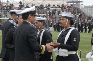 Alumnos de la Escuela de Grumetes recibieron sus armas de servicio Alumnos de la Escuela de Grumetes recibieron sus armas de servicio