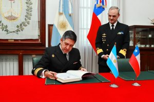 Comandante en Jefe de la Tercera Zona Naval concluye la XXVI Patrulla Naval Antártica Combinada en Ushuaia Comandante en Jefe de la Tercera Zona Naval concluye la XXVI Patrulla Naval Antártica Combinada en Ushuaia