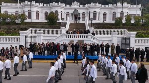 Estudiantes de la provincia de Concepción rindieron homenaje a los héroes de Iquique en la Base Naval Talcahuano Estudiantes de la provincia de Concepción rindieron homenaje a los héroes de Iquique en la Base Naval Talcahuano