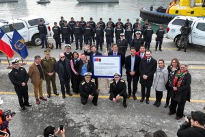 Armada de Chile robustece presencia de la Autoridad Marítima junto con Ministra de Defensa Armada de Chile robustece presencia de la Autoridad Marítima junto con Ministra de Defensa