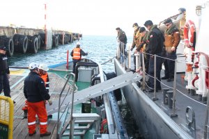 Armada de Chile coordina exitoso operativo de rescate en Canal Smyth Armada de Chile coordina exitoso operativo de rescate en Canal Smyth