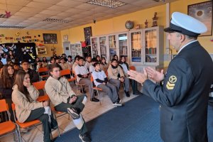 Realizan visitas a colegios en regiones para difundir el Ethos Naval Realizan visitas a colegios en regiones para difundir el Ethos Naval