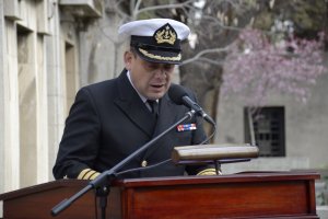 Armada de Chile rinde homenaje al Piloto Pardo con tradicional romería Armada de Chile rinde homenaje al Piloto Pardo con tradicional romería