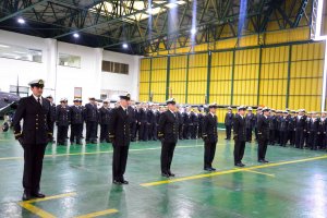 Nuevo curso de pilotos egresó de la Escuela de Aviación Naval Nuevo curso de pilotos egresó de la Escuela de Aviación Naval