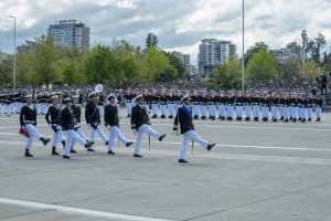 Armada de Chile se presenta en la Gran Parada Militar 2024 Armada de Chile se presenta en la Gran Parada Militar 2024