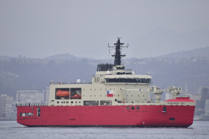 Rompehielos "Almirante Viel": Puesta a punto y su proceso de "navalización"