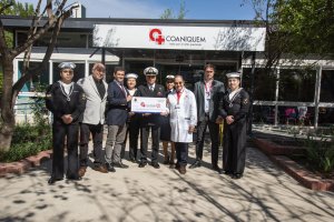 Colecta COANIQUEM: Armada de Chile entrega donación Colecta COANIQUEM: Armada de Chile entrega donación