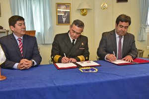 Armada de Chile y Dirección de Obras Portuarias firman Convenio de Colaboración Técnica Armada de Chile y Dirección de Obras Portuarias firman Convenio de Colaboración Técnica