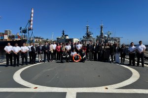 Visita de la Academia Diplomática a la Escuadra Nacional