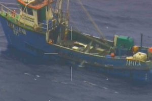 Armada de Chile lidera rescate de siete personas en altamar en Coquimbo Armada de Chile lidera rescate de siete personas en altamar en Coquimbo