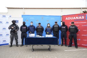 Armada de Chile junto a la PDI y Aduanas logran desarticular banda criminal