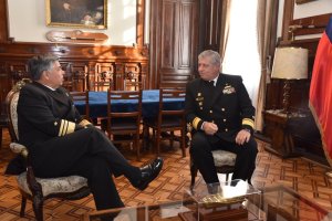 Director de la Dirección General de Comunicación e Intereses Marítimos de la Marina de Guerra del Perú visita Chile Director de la Dirección General de Comunicación e Intereses Marítimos de la Marina de Guerra del Perú visita Chile