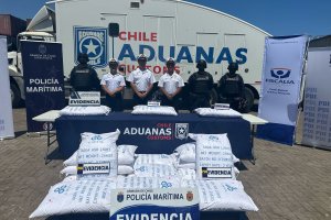 Operativo interagencial permite incautar 146 toneladas de carbonato de sodio y acetato de etilo en puertos del Norte