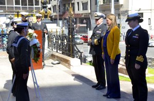 HMCS Margaret Brooke de la Marina Real canadiense recaló por primera vez a Valparaíso