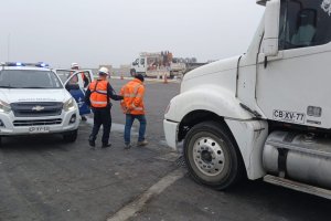 Policía Marítima detiene a chofer sin licencia en TPV Policía Marítima detiene a chofer sin licencia en TPV