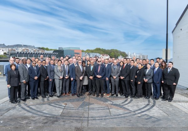 El SHOA participó en la 17ª reunión del Comité de Servicios y Normas Hidrográficos de la OHI